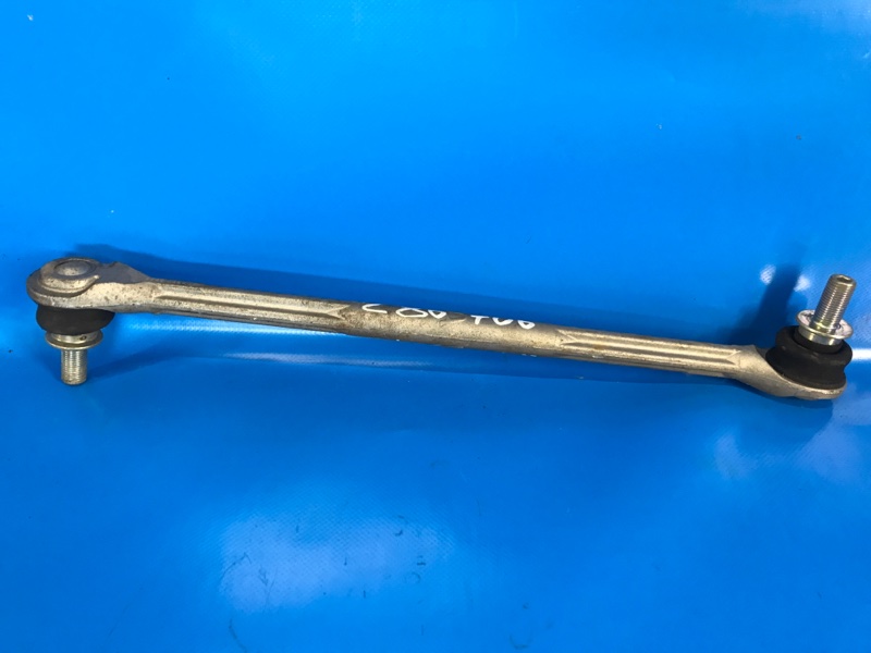 Стойка стабилизатора передняя левая TOYOTA PRIUS PLUS 11-14 4882047020 Б/У