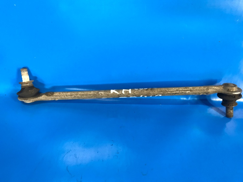 Стойка стабилизатора передняя правая TOYOTA PRIUS - 30 09-17 4882047020 Б/У