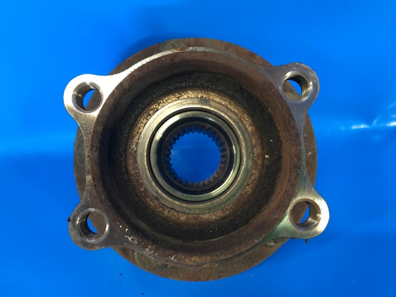 Ступица задняя правая MAZDA CX-5 (KE) 11-17 Ступица задняя правая MAZDA CX-5 (KE) 11-17