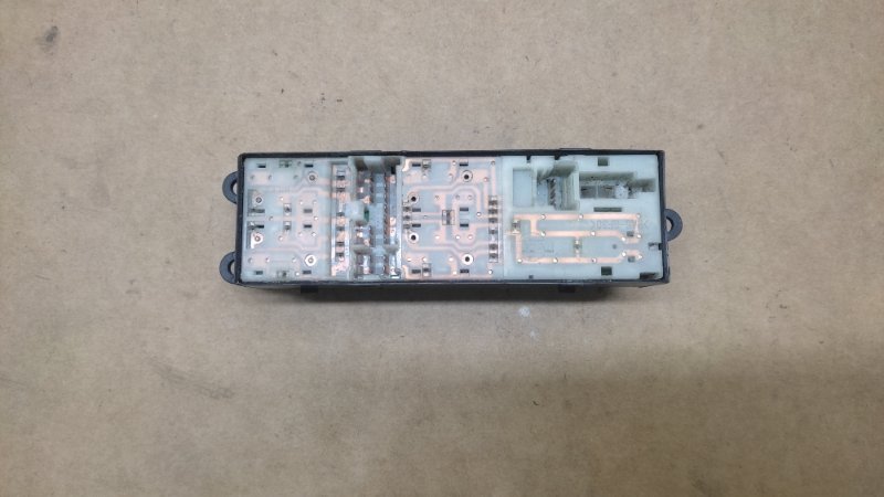 Блок управления стеклоподъемниками NISSAN MURANO Z50 02-07 3.5 VQ35DE