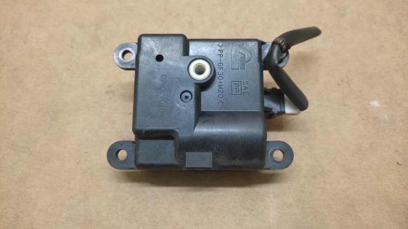 Моторчик заслонки печки MURANO Z50 02-07 2004 3.5 VQ35DE