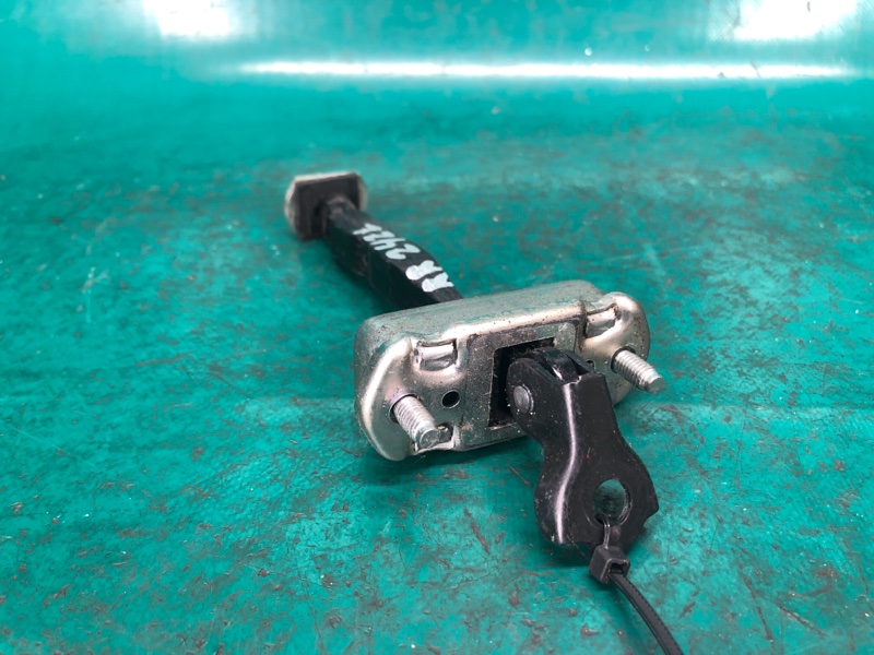 Ограничитель двери задний правый NISSAN PATHFINDER R52 12-21 3.5 VQ35DD