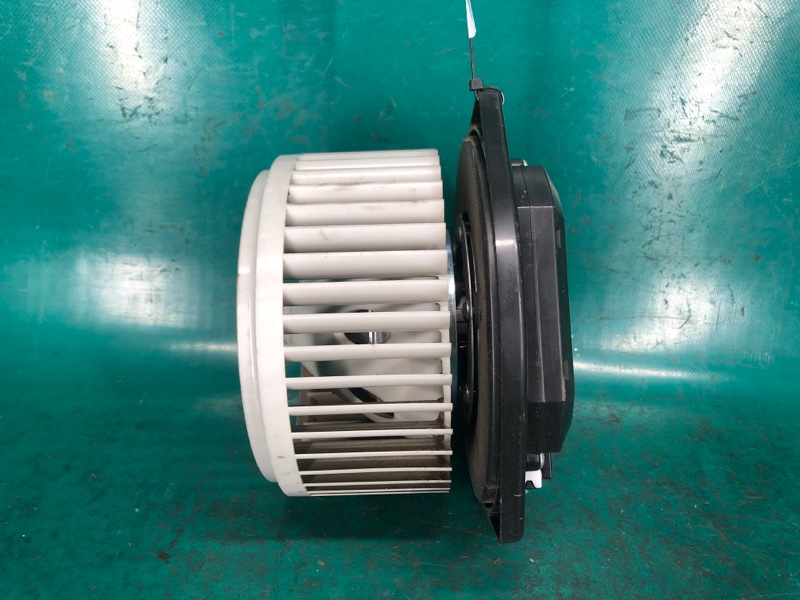 Моторчик печки PATHFINDER R52 12-21 2020 3.5 VQ35DD