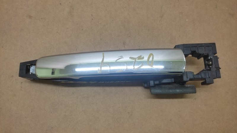 Ручка двери наружная задняя правая MURANO Z50 02-07 2004 3.5 VQ35DE Ручка двери наружная задняя правая MURANO Z50 02-07 2004 3.5 VQ35DE