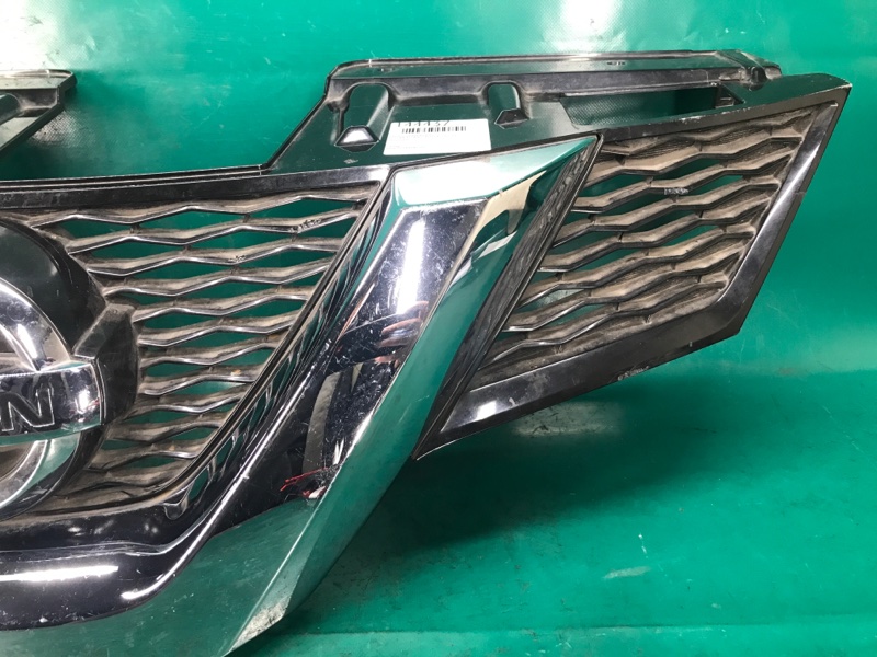 Решетка радиатора X-TRAIL/ROGUE T32 13-20