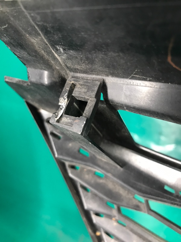 Решетка радиатора X-TRAIL/ROGUE T32 13-20