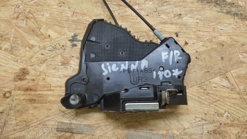 Замок двери передний правый TOYOTA SIENNA 03-10 3.5 2GR-FE Замок двери передний правый TOYOTA SIENNA 03-10 3.5 2GR-FE