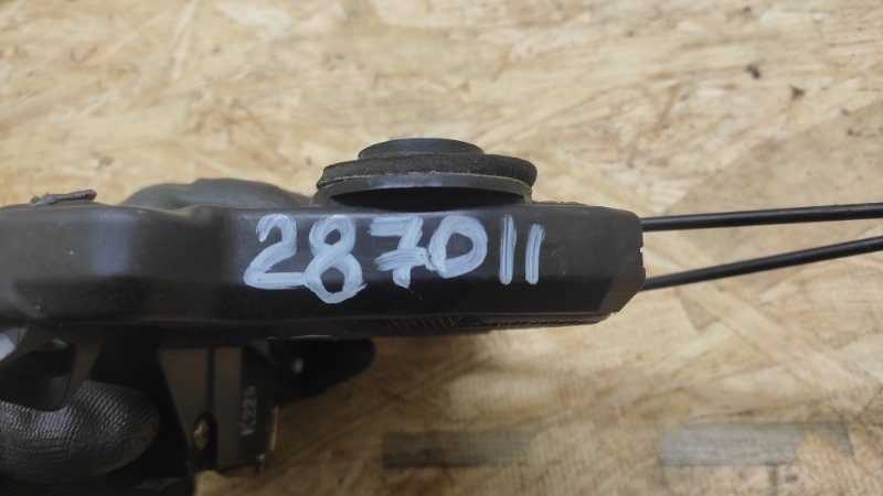 Замок двери передний правый SIENNA 03-10 2006 3.5 2GR-FE Замок двери передний правый SIENNA 03-10 2006 3.5 2GR-FE