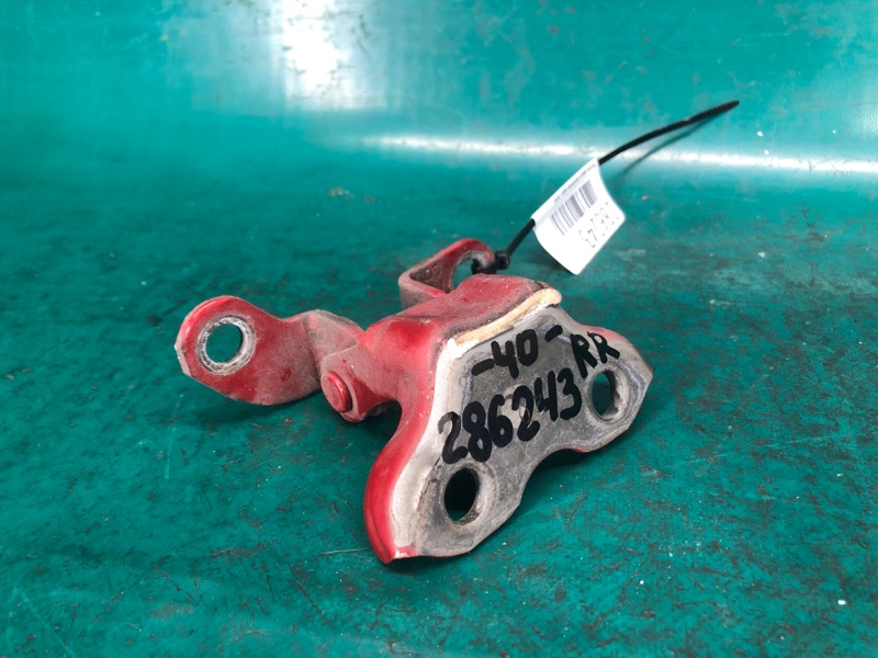 Запчасть петля двери верхняя задняя правая TOYOTA CAMRY 40 06-11 2010 2.5 2ARFE 68750-06010 Б/У Петля двери верхняя задняя правая TOYOTA CAMRY 40 06-11 2010 2.5 2ARFE 68750-06010 Б/У