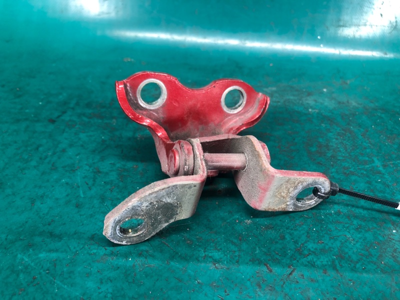 Петля двери верхняя задняя правая CAMRY 40 06-11 2010 2.5 2ARFE Петля двери верхняя задняя правая CAMRY 40 06-11 2010 2.5 2ARFE