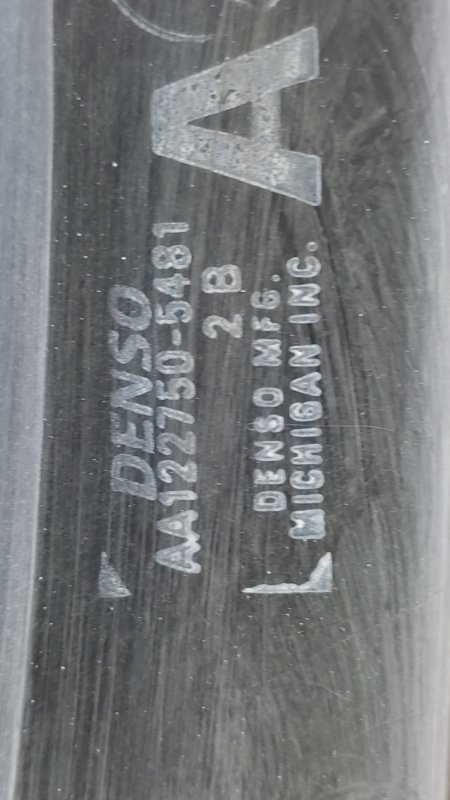 Диффузор вентилятора основного радиатора левый TOYOTA AVALON 99-05 3.0 1MZFE