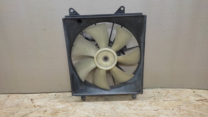 Диффузор вентилятора основного радиатора левый TOYOTA AVALON 99-05 2000 3.0 1MZFE 16711-0A080 Б/У