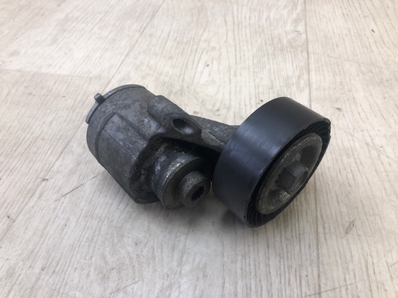 Натяжитель ремня кондиционера VOLKSWAGEN JETTA USA 10-17 2011 Седан CBTA 2.5L 07K903315S Б/У