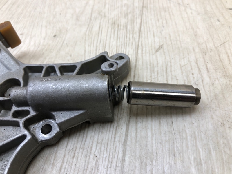 Натяжитель цепи ГРМ JETTA USA 10-17 2011 Седан CBTA 2.5L