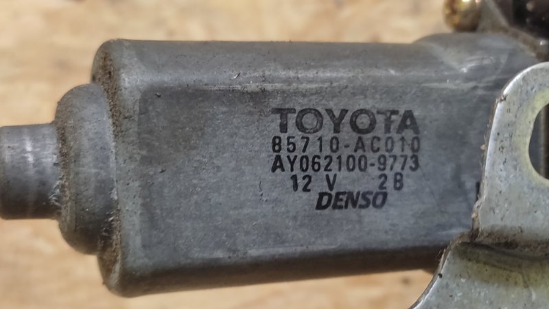 Стеклоподъемник передний правый AVALON 99-05 2000 3.0 1MZFE