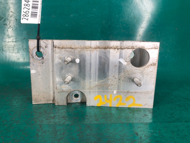 Кронштейн усилителя заднего бампера левый PATHFINDER R52 12-21 2020 3.5 VQ35DD