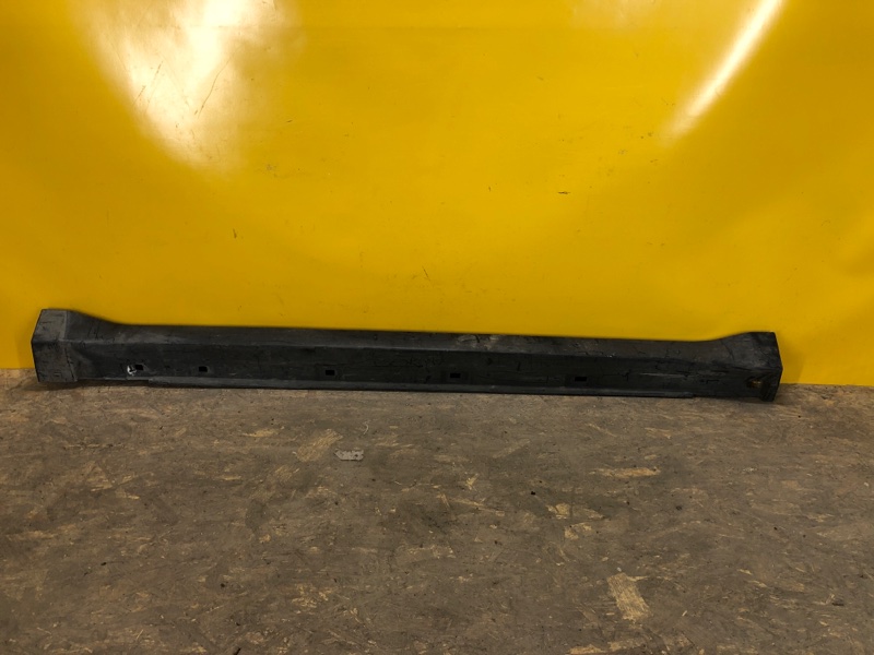 Накладка порога наружная левая SUBARU FORESTER SH 07-12 91112SC030 Б/У