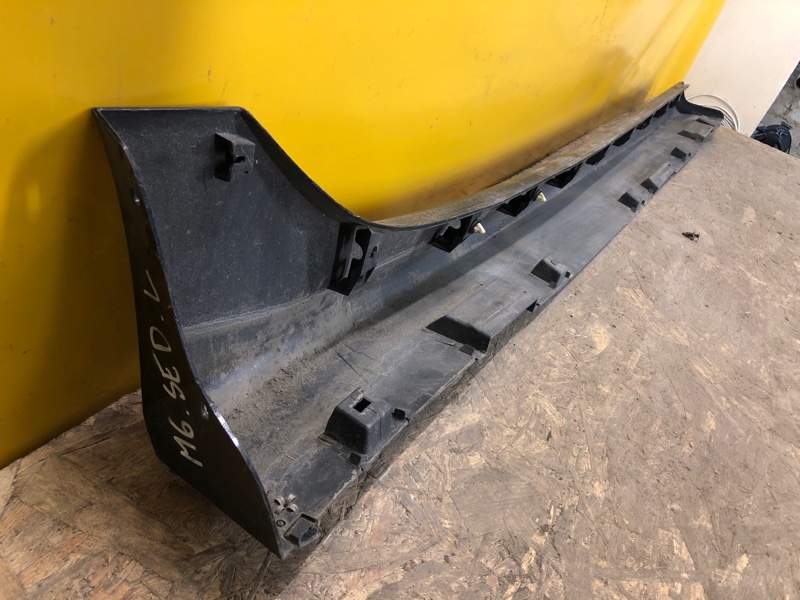 Накладка порога наружная левая 6 GH 07-12