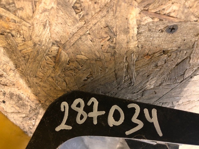 Накладка порога наружная левая 6 GH 07-12