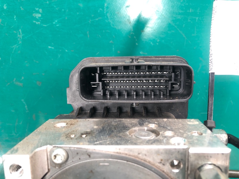 Блок ABS PATHFINDER R52 12-21 2020 3.5 VQ35DD