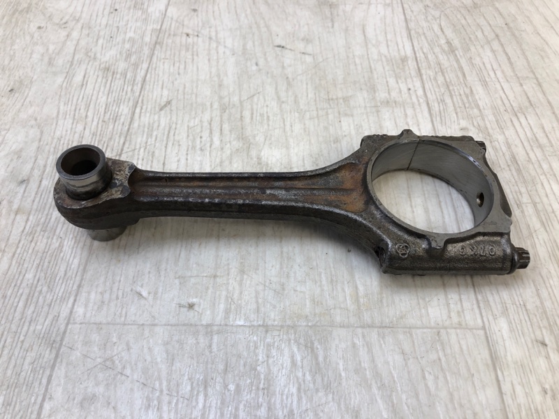 Шатун JETTA USA 10-17 2011 Седан CBTA 2.5L