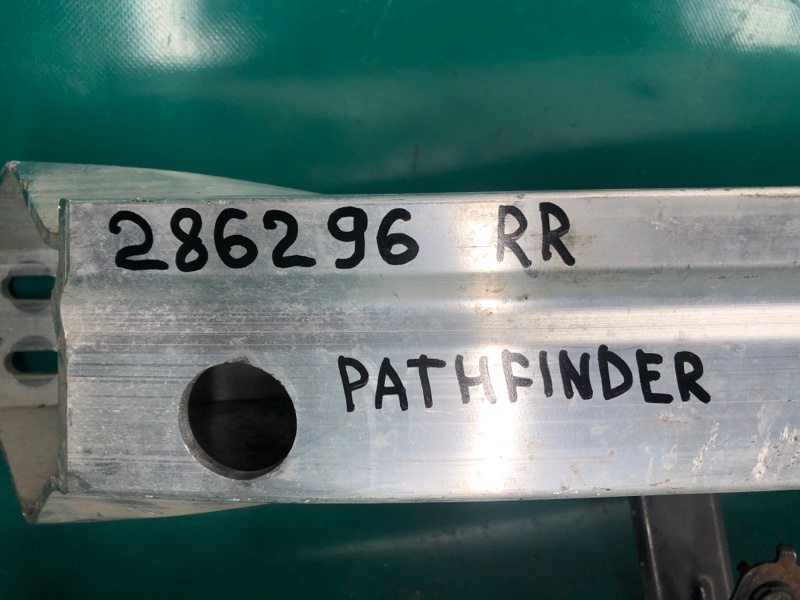 Усилитель заднего бампера PATHFINDER R52 12-21 2020 3.5 VQ35DD