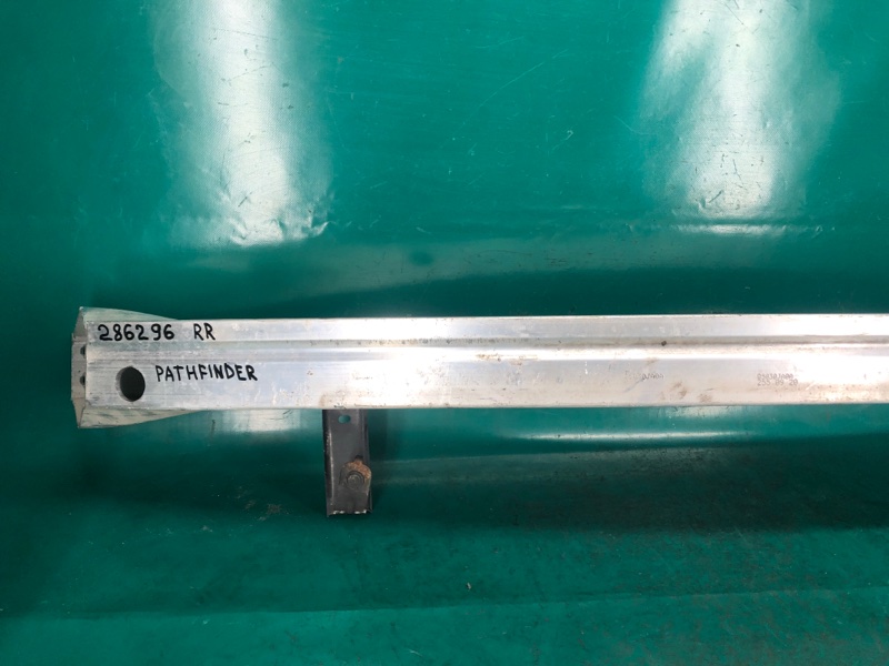 Усилитель заднего бампера NISSAN PATHFINDER R52 12-21 3.5 VQ35DD