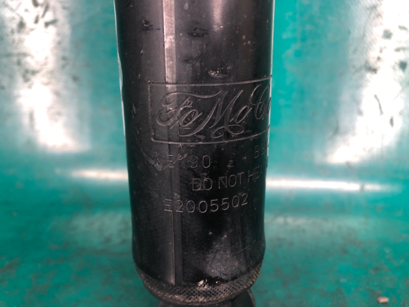 Амортизатор задний MAZDA 3 BL 09-13 2.0 LF Амортизатор задний MAZDA 3 BL 09-13 2.0 LF