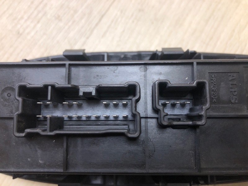 Блок управления стеклоподъемниками PATHFINDER R52 12-21 2020 R52 3.5