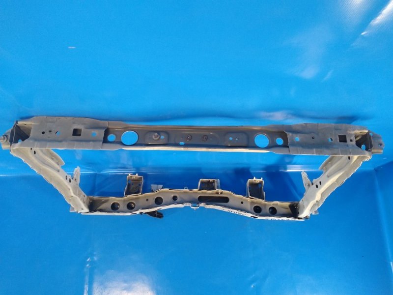 Передняя часть PRIUS PLUS 11-14