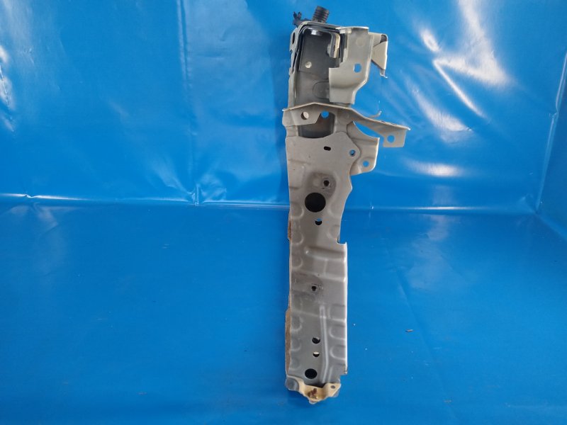 Передняя часть PRIUS PLUS 11-14