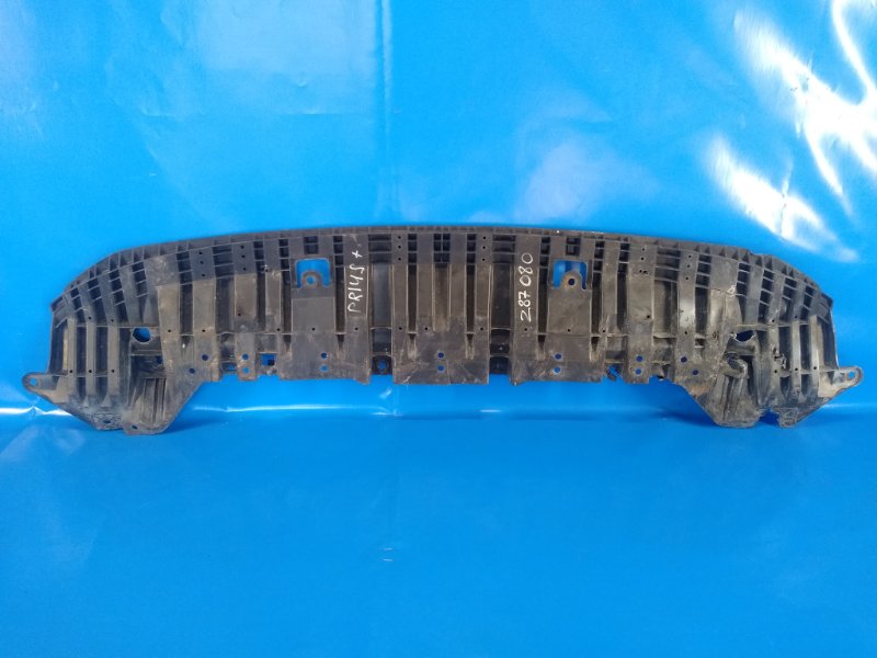 Защита переднего бампера TOYOTA PRIUS PLUS 11-14 52618-47030 Б/У