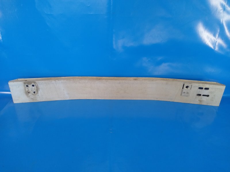 Усилитель переднего бампера PRIUS PLUS 11-14