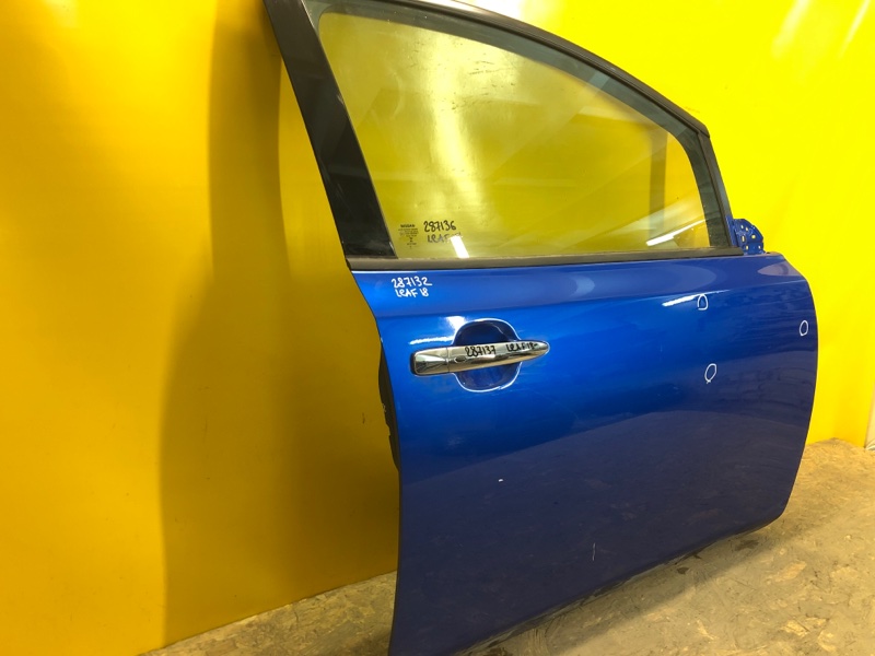 Дверь передняя правая NISSAN LEAF 18-
