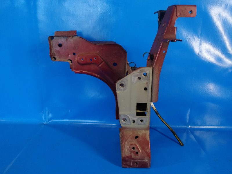 Лонжерон передний правый LEAF 10-17