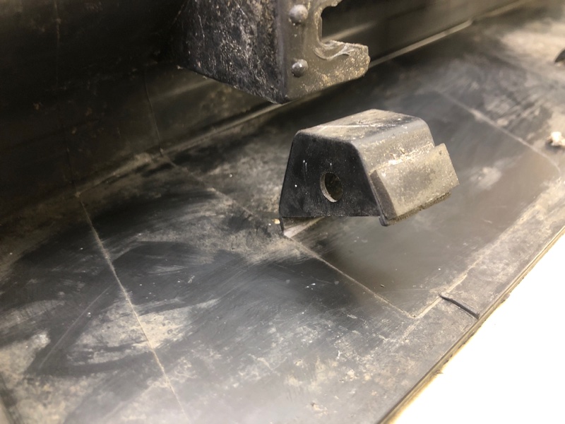 Накладка двери передняя левая PATHFINDER R52 12-21 2020 R52 3.5