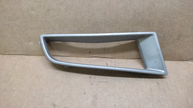 Запчасть накладка противотуманной фары передняя правая MAZDA 3 BK 03-08 2008 Седан 2.0 BR5H-50-C12 Б/У Накладка противотуманной фары передняя правая MAZDA 3 BK 03-08 2008 Седан 2.0 BR5H-50-C12 Б/У