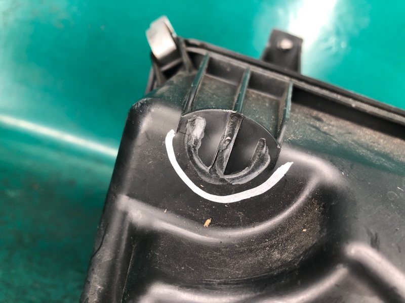 Корпус воздушного фильтра 3 BL 09-13 2012 2.0 LF