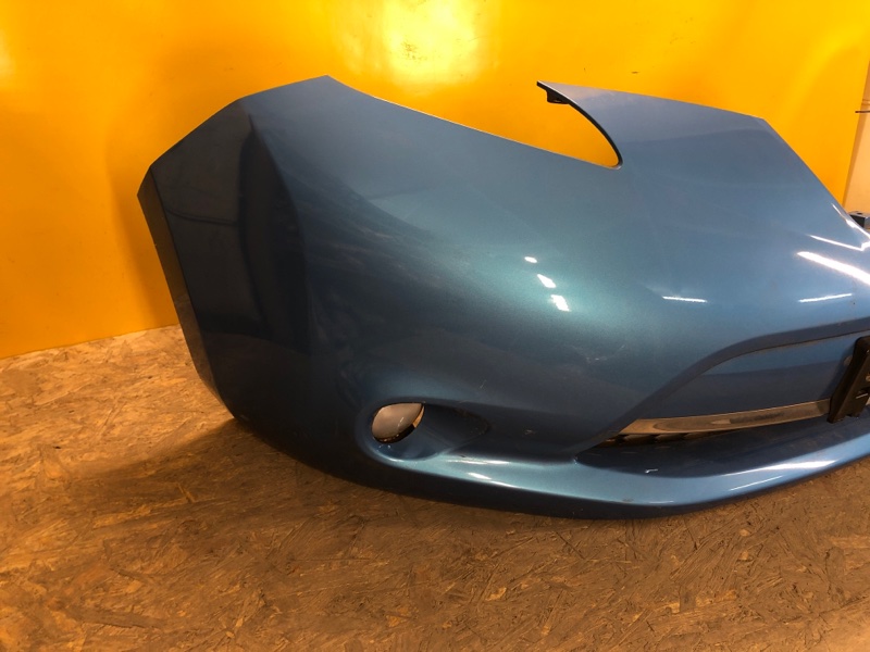 Бампер передний NISSAN LEAF 10-17