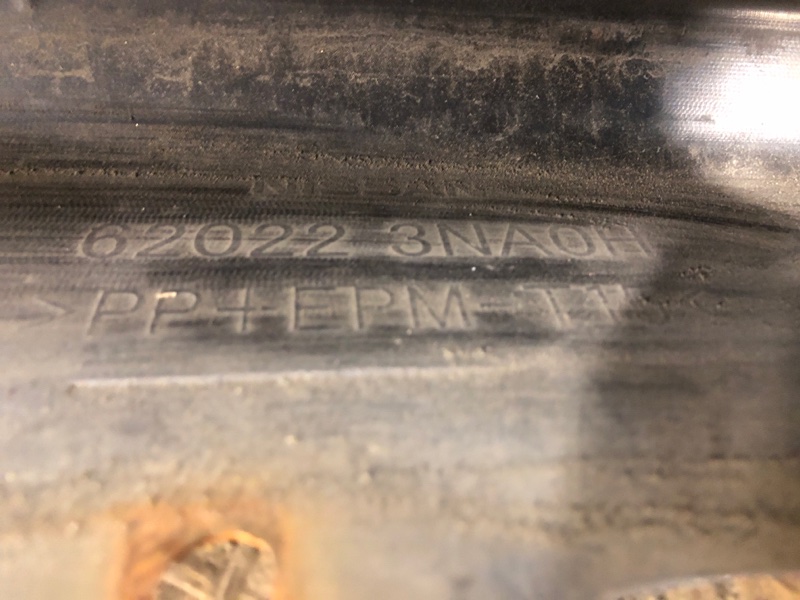 Бампер передний LEAF 10-17