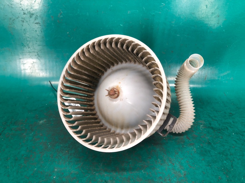 Моторчик печки MAZDA 3 BL 09-13 2012 2.0 LF BBM4-61-B10 Б/У