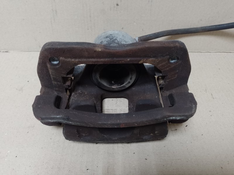 Суппорт тормозной передний левый SORENTO XM 09-14 2009 2.4