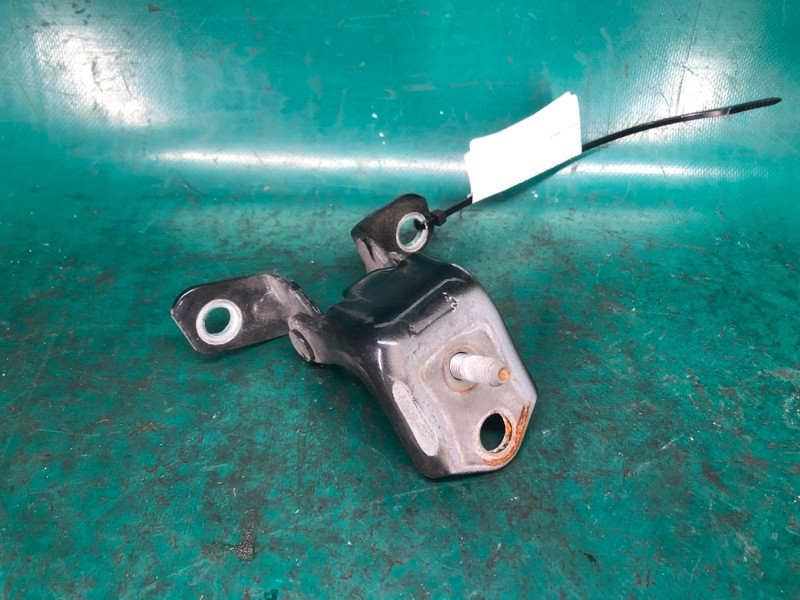 Петля двери верхняя задняя правая MAZDA 3 BL 09-13 2012 2.0 LF D461-72-210B Б/У