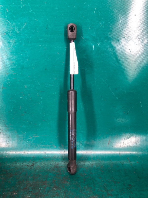 Амортизатор крышки багажника правый MAZDA 3 BL 09-13 2012 2.0 LF BBM4-56-930A Б/У
