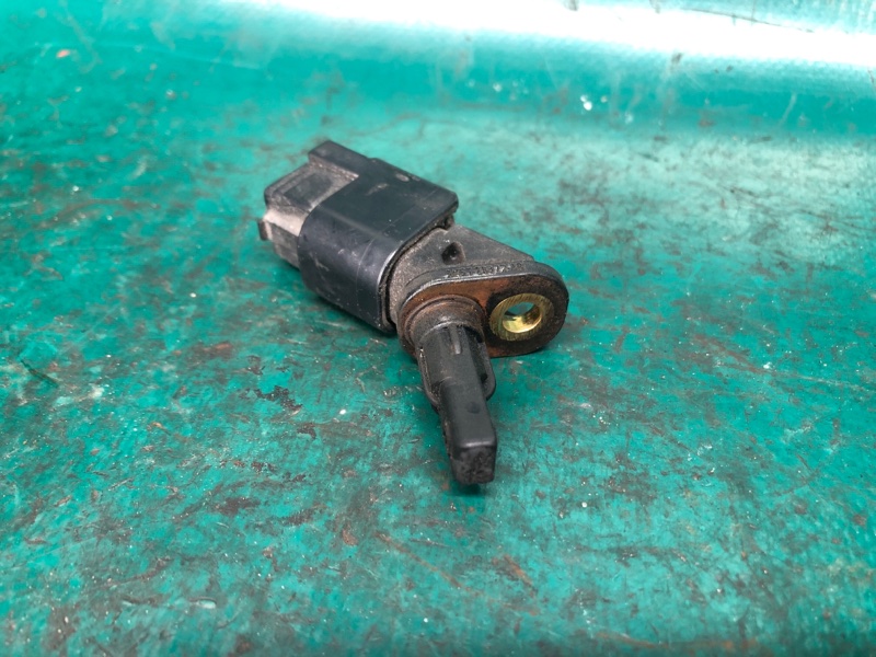 Датчик ABS передний левый 3 BL 09-13 2012 2.0 LF