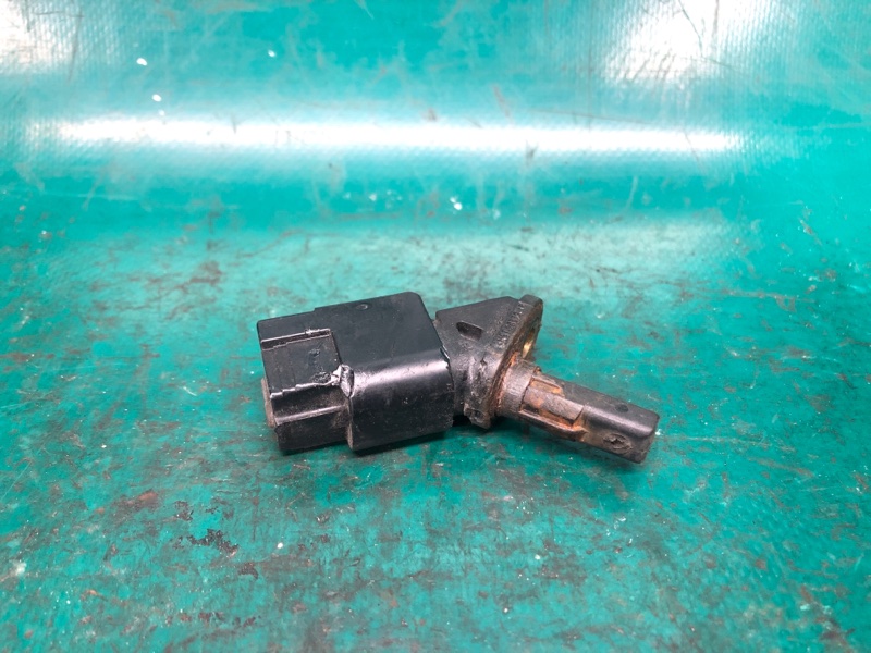 Датчик ABS передний правый MAZDA 3 BL 09-13 2012 2.0 LF BP4K-43-701A Б/У