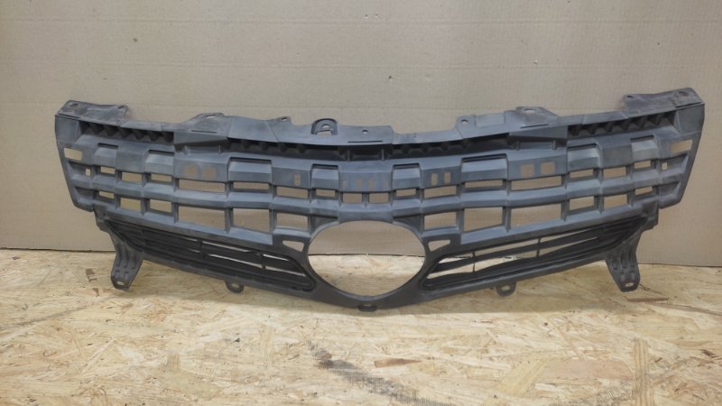 Решетка радиатора TOYOTA PRIUS - 30 09-17 53111-47040 Б/У