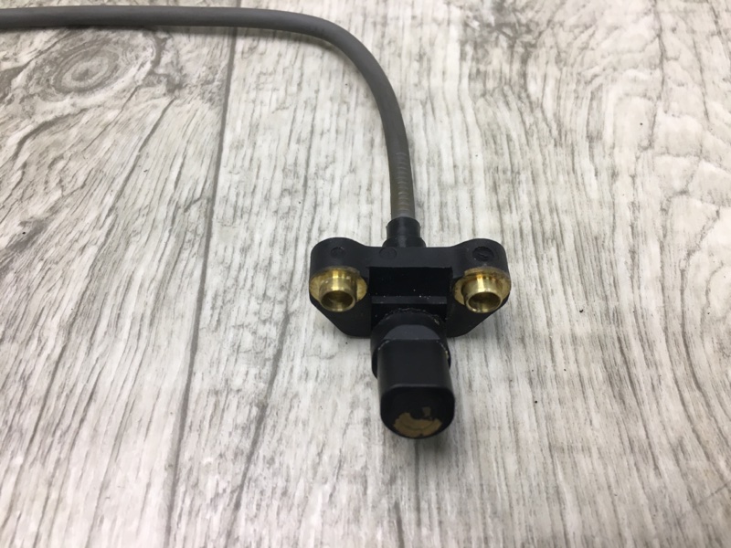 Датчик положения коленвала VOLKSWAGEN JETTA USA 10-17 Седан CBTA 2.5L Датчик положения коленвала VOLKSWAGEN JETTA USA 10-17 Седан CBTA 2.5L