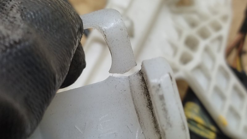 Замок двери передний правый HYUNDAI ELANTRA MD 10-15 MD 1.8 G4NB