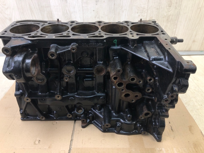 Блок двигателя VOLKSWAGEN JETTA USA 10-17 2011 Седан CBTA 2.5L 07K103011F Б/У